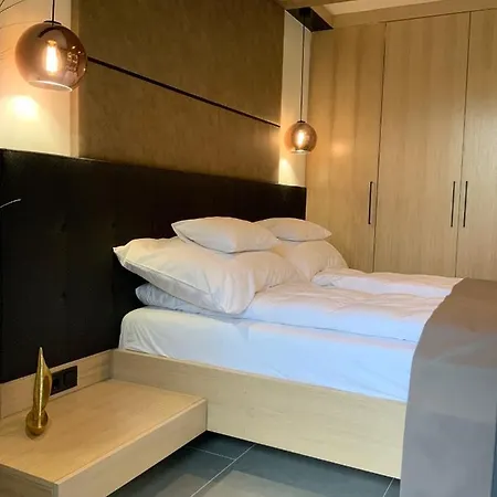 Korona Szallashely Keszthely Apartment